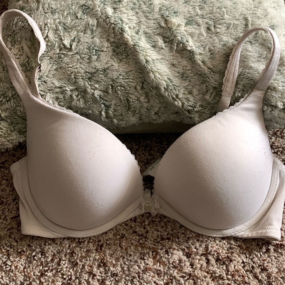 Victoria’s Secret push up bra